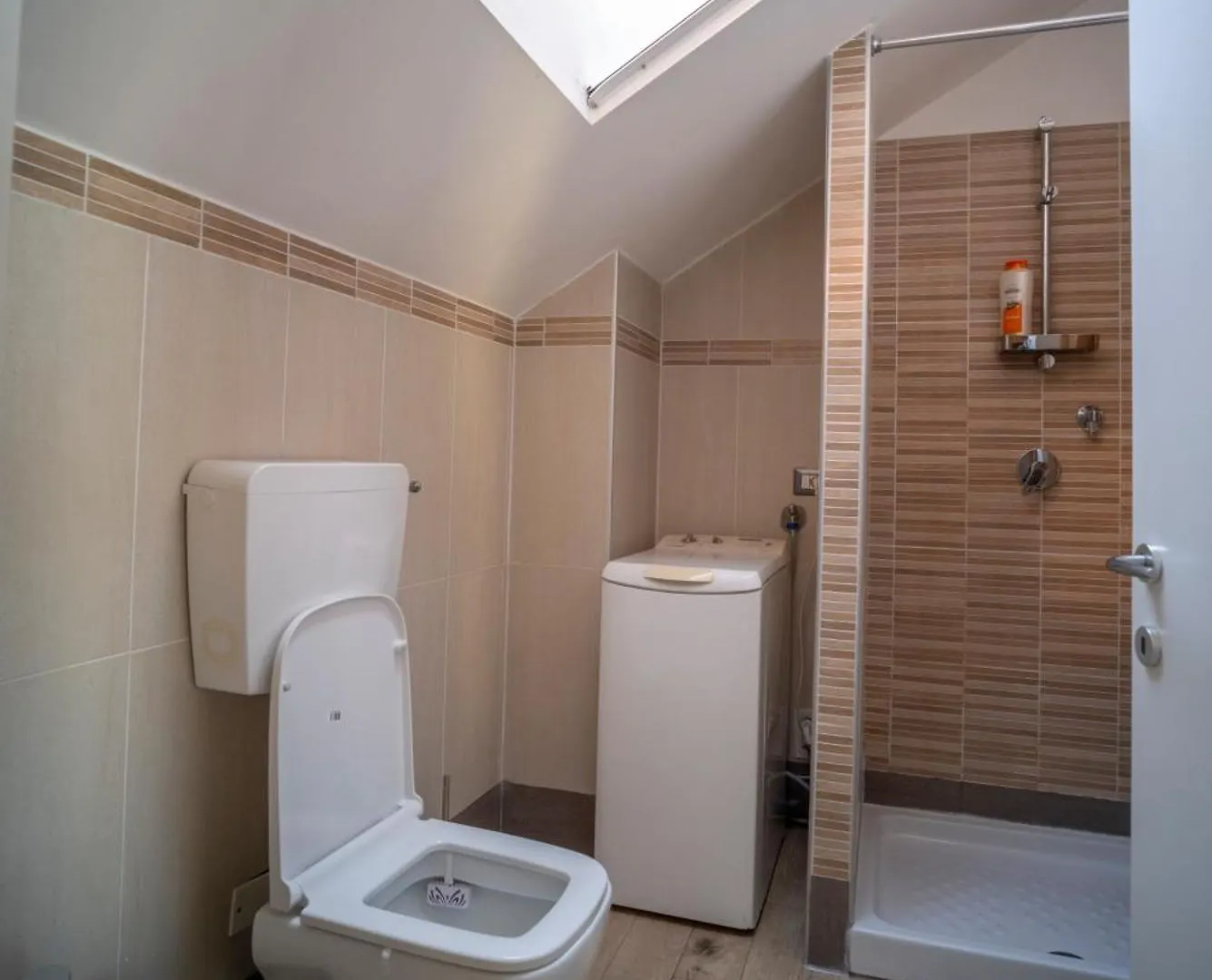 Flat With Terrace Close To Forum And Milanofiori Metro Assago Appartamento
